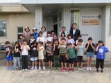 児童クラブ入会式　花苗植えと行灯づくり